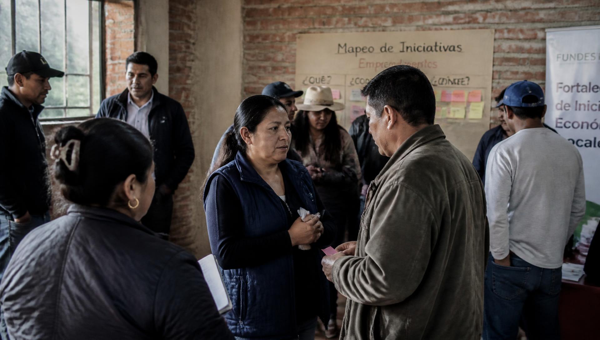 Equipo profesional en jornada de capacitación